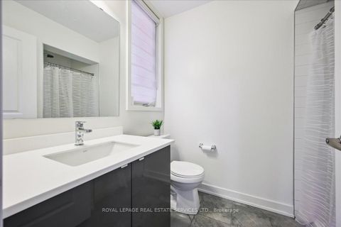 Photo 5 at 310 Squire Crescent, GO Glenorchy, Oakville