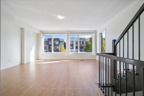 Photo 7 at 310 Squire Crescent, GO Glenorchy, Oakville