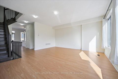 Photo 9 at 310 Squire Crescent, GO Glenorchy, Oakville