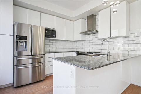 Photo 12 at 310 Squire Crescent, GO Glenorchy, Oakville