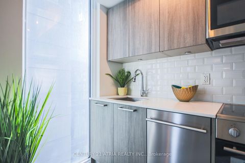 Photo 11 at 2110 - 28 Wellesley Street E, Yonge Corridor, Toronto