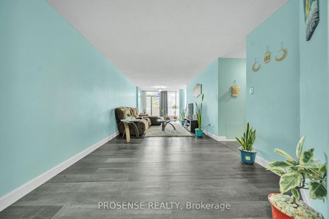 Photo 5 at 206 - 1 Rowntree Road, Jamestown, Toronto