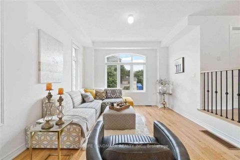 Photo 4 at 6D Parker Avenue, Oak Ridges, Richmond Hill