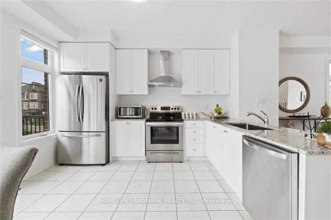 Photo 13 at 6D Parker Avenue, Oak Ridges, Richmond Hill