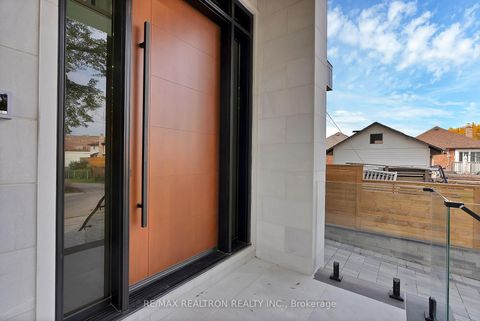 Photo 2 at 18 Glen Eden Crescent, Parkview, Toronto