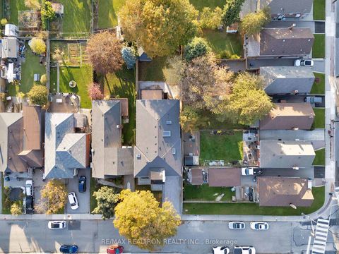 Photo 49 at 18 Glen Eden Crescent, Parkview, Toronto