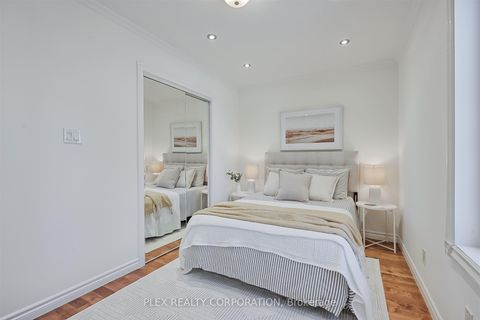 Photo 22 at 192 Coxwell Avenue, Coxwell, Toronto