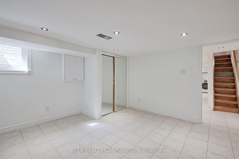 Photo 27 at 192 Coxwell Avenue, Coxwell, Toronto