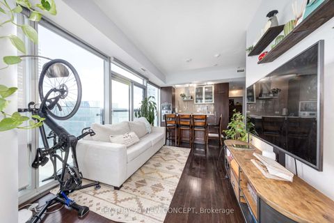 Photo 11 at 4610 - 12 York Street, Waterfront Communities C1, Toronto