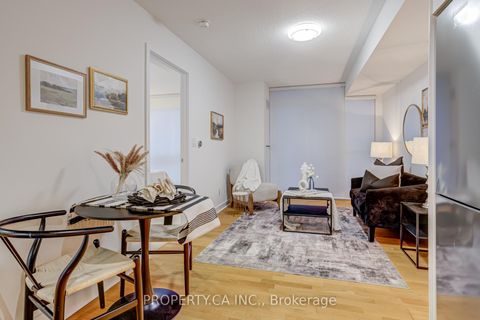 Photo 7 at 520 - 295 Adelaide Street W, Waterfront Communities C1, Toronto