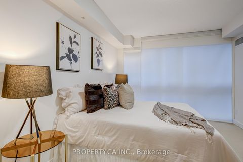 Photo 10 at 520 - 295 Adelaide Street W, Waterfront Communities C1, Toronto