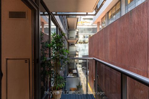 Photo 16 at 520 - 295 Adelaide Street W, Waterfront Communities C1, Toronto