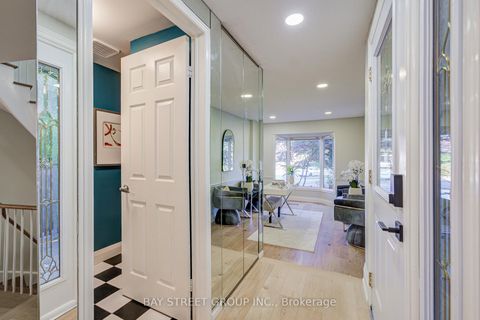 Photo 3 at 1307 Barberry Green, GA Glen Abbey, Oakville