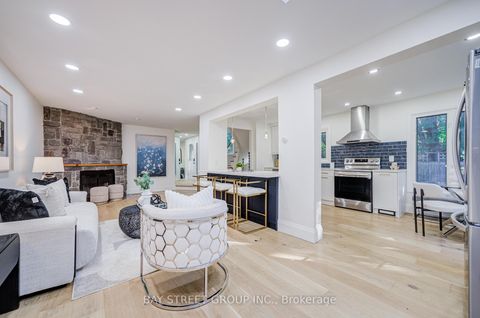 Photo 13 at 1307 Barberry Green, GA Glen Abbey, Oakville