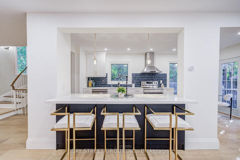 Photo 14 at 1307 Barberry Green, GA Glen Abbey, Oakville