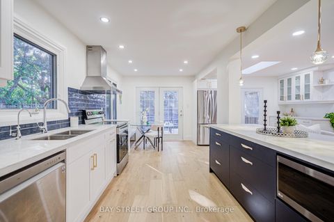 Photo 18 at 1307 Barberry Green, GA Glen Abbey, Oakville