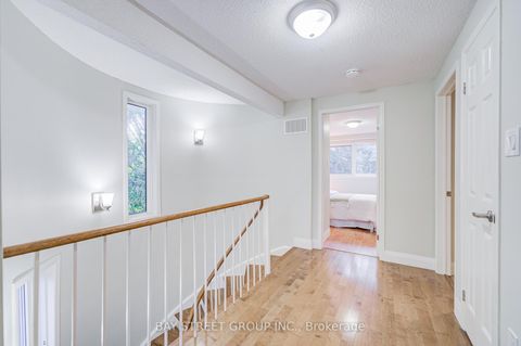 Photo 25 at 1307 Barberry Green, GA Glen Abbey, Oakville