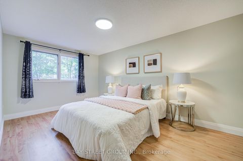 Photo 34 at 1307 Barberry Green, GA Glen Abbey, Oakville