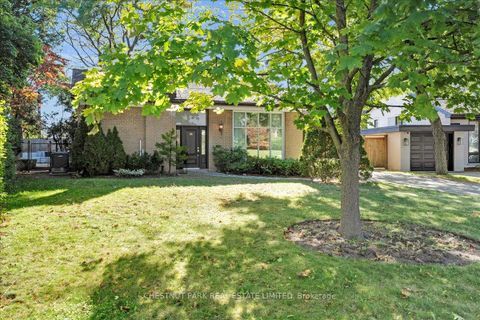 Photo 2 at 36 Tangmere Road, Don Mills, Toronto