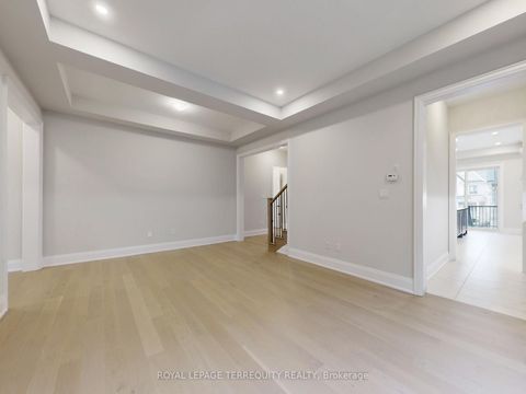 Photo 9 at 161 Cranberry Lane, Aurora Highlands, Aurora