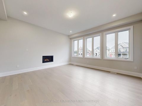 Photo 10 at 161 Cranberry Lane, Aurora Highlands, Aurora