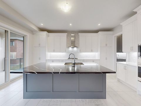 Photo 14 at 161 Cranberry Lane, Aurora Highlands, Aurora