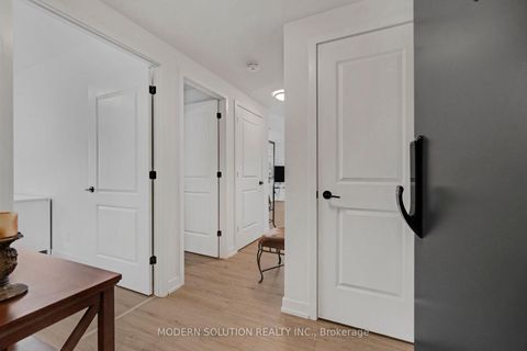 Photo 8 at 908 - 345 Wheat Boom Drive, JM Joshua Meadows, Oakville