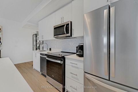 Photo 15 at 908 - 345 Wheat Boom Drive, JM Joshua Meadows, Oakville