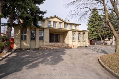 Photo 2 at 27 Dorwood Court, Islington Woods, Vaughan