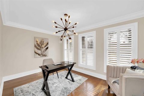 Photo 8 at 27 Dorwood Court, Islington Woods, Vaughan