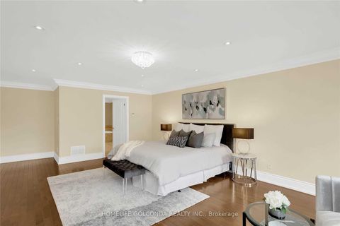 Photo 20 at 27 Dorwood Court, Islington Woods, Vaughan