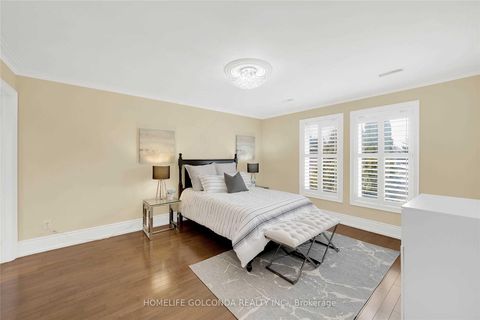 Photo 27 at 27 Dorwood Court, Islington Woods, Vaughan