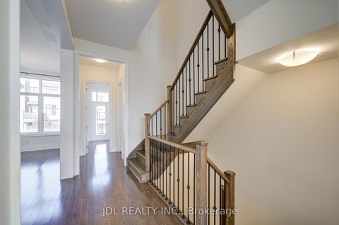 Photo 7 at 94 Carrville Woods Circle, Patterson, Vaughan