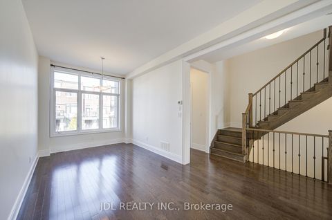 Photo 10 at 94 Carrville Woods Circle, Patterson, Vaughan