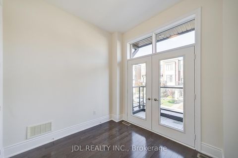 Photo 14 at 94 Carrville Woods Circle, Patterson, Vaughan