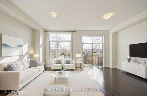 Photo 23 at 94 Carrville Woods Circle, Patterson, Vaughan