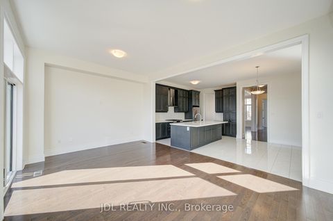 Photo 27 at 94 Carrville Woods Circle, Patterson, Vaughan