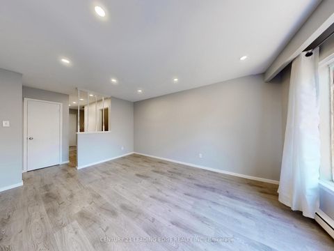 Photo 6 at 22 - 341 Military Trail, Morningside, Toronto