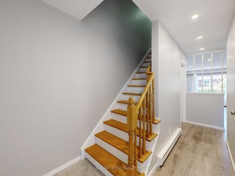 Photo 14 at 22 - 341 Military Trail, Morningside, Toronto