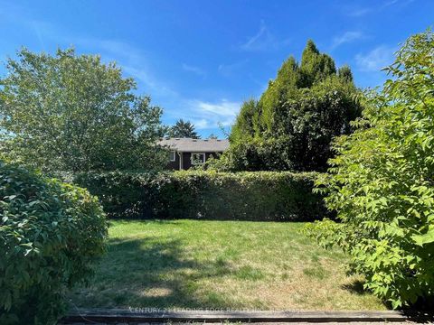 Photo 37 at 22 - 341 Military Trail, Morningside, Toronto