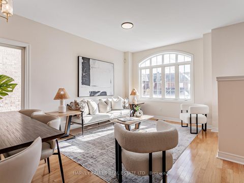 Photo 7 at 11 - 700 Summeridge Drive, Patterson, Vaughan