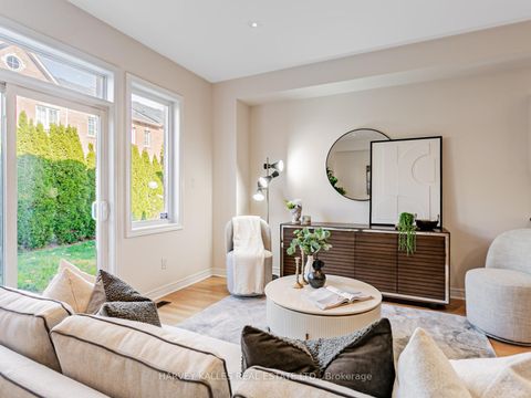 Photo 12 at 11 - 700 Summeridge Drive, Patterson, Vaughan