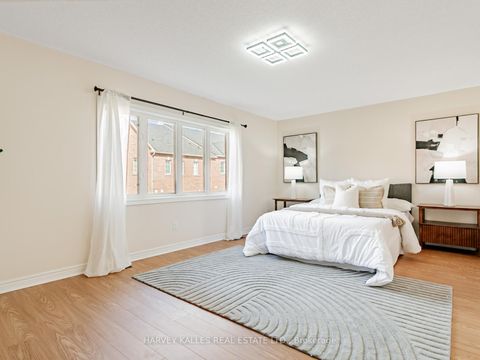 Photo 21 at 11 - 700 Summeridge Drive, Patterson, Vaughan