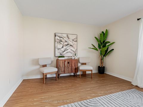 Photo 22 at 11 - 700 Summeridge Drive, Patterson, Vaughan