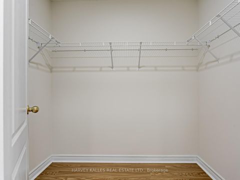 Photo 25 at 11 - 700 Summeridge Drive, Patterson, Vaughan