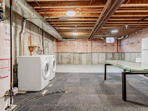 Photo 30 at 11 - 700 Summeridge Drive, Patterson, Vaughan