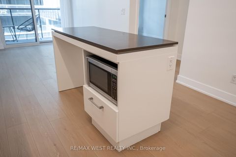 Photo 9 at 431 - 1030 King Street W, Niagara, Toronto