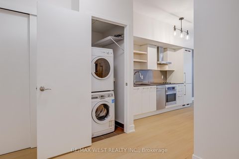 Photo 15 at 431 - 1030 King Street W, Niagara, Toronto