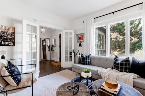 Photo 5 at 7 Juniper Avenue, The Beaches, Toronto