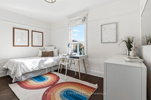 Photo 18 at 7 Juniper Avenue, The Beaches, Toronto